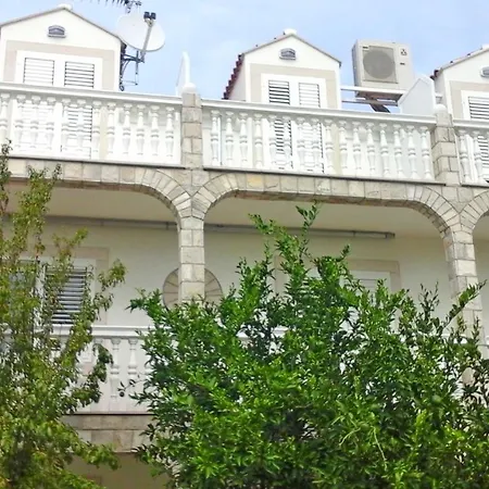 Guest house And Katja