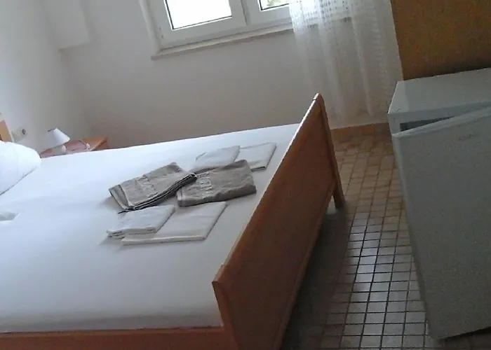 And Katja Млини